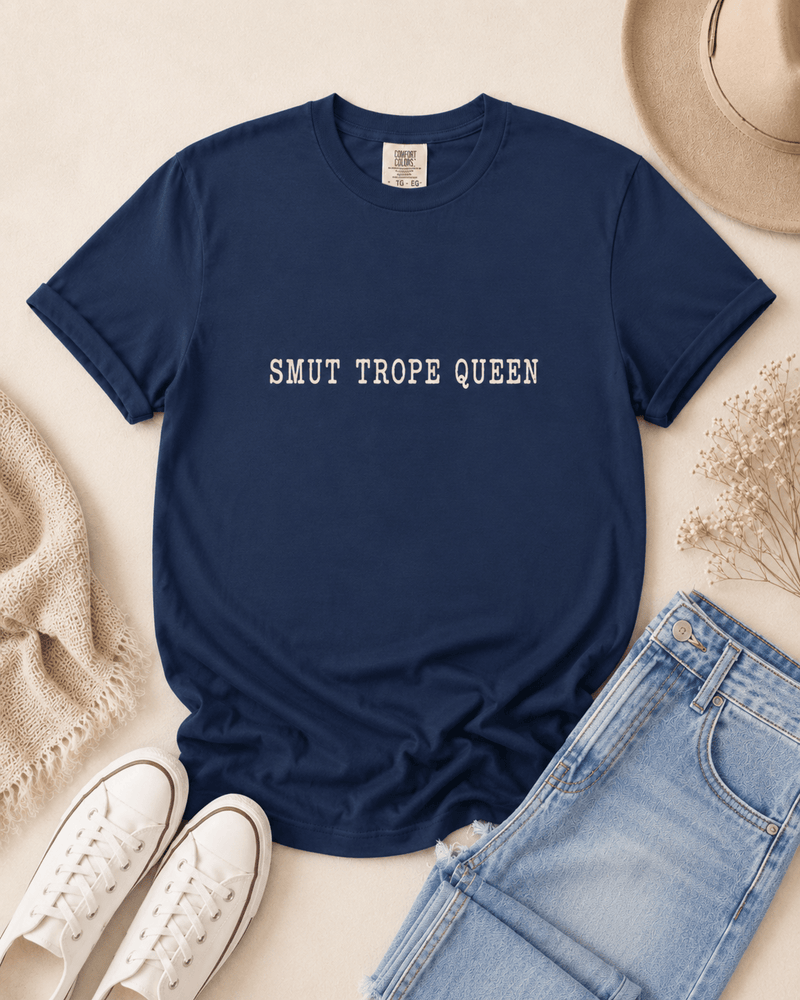 Smut Trope Queen Graphic Tee - T - SHIRT - TheSpinedLife