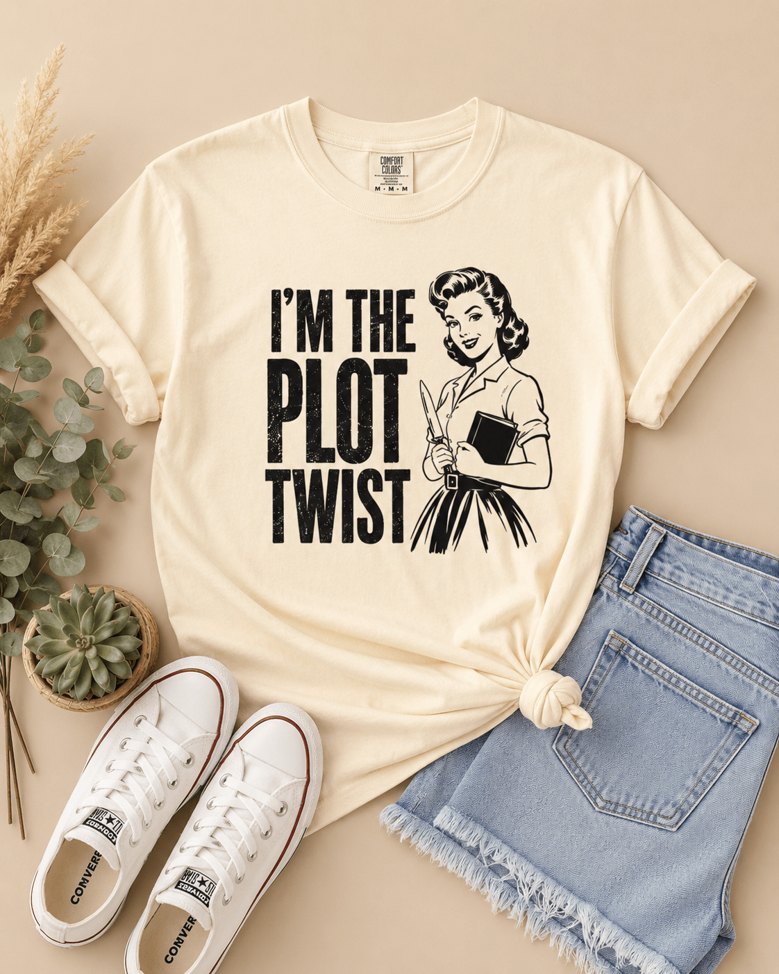 I'm the Plot Twist Graphic Tee - T-SHIRT - TheSpinedLife