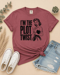 I'm the Plot Twist Graphic Tee - T-SHIRT - TheSpinedLife