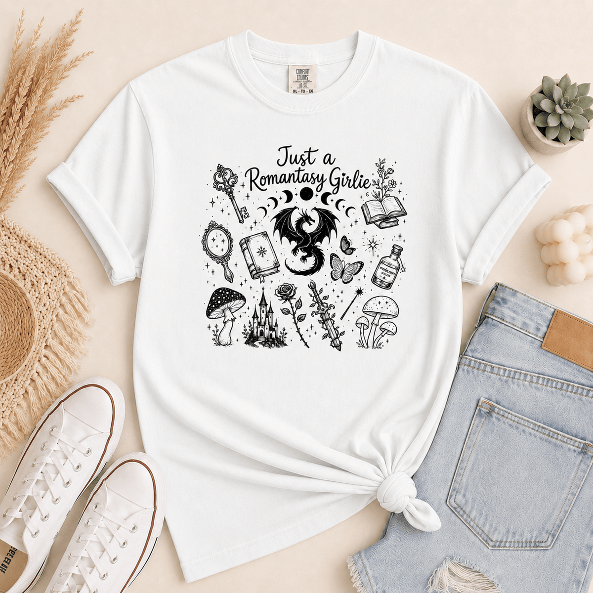Romantasy Girlie Graphic Tee - T-SHIRT - TheSpinedLife