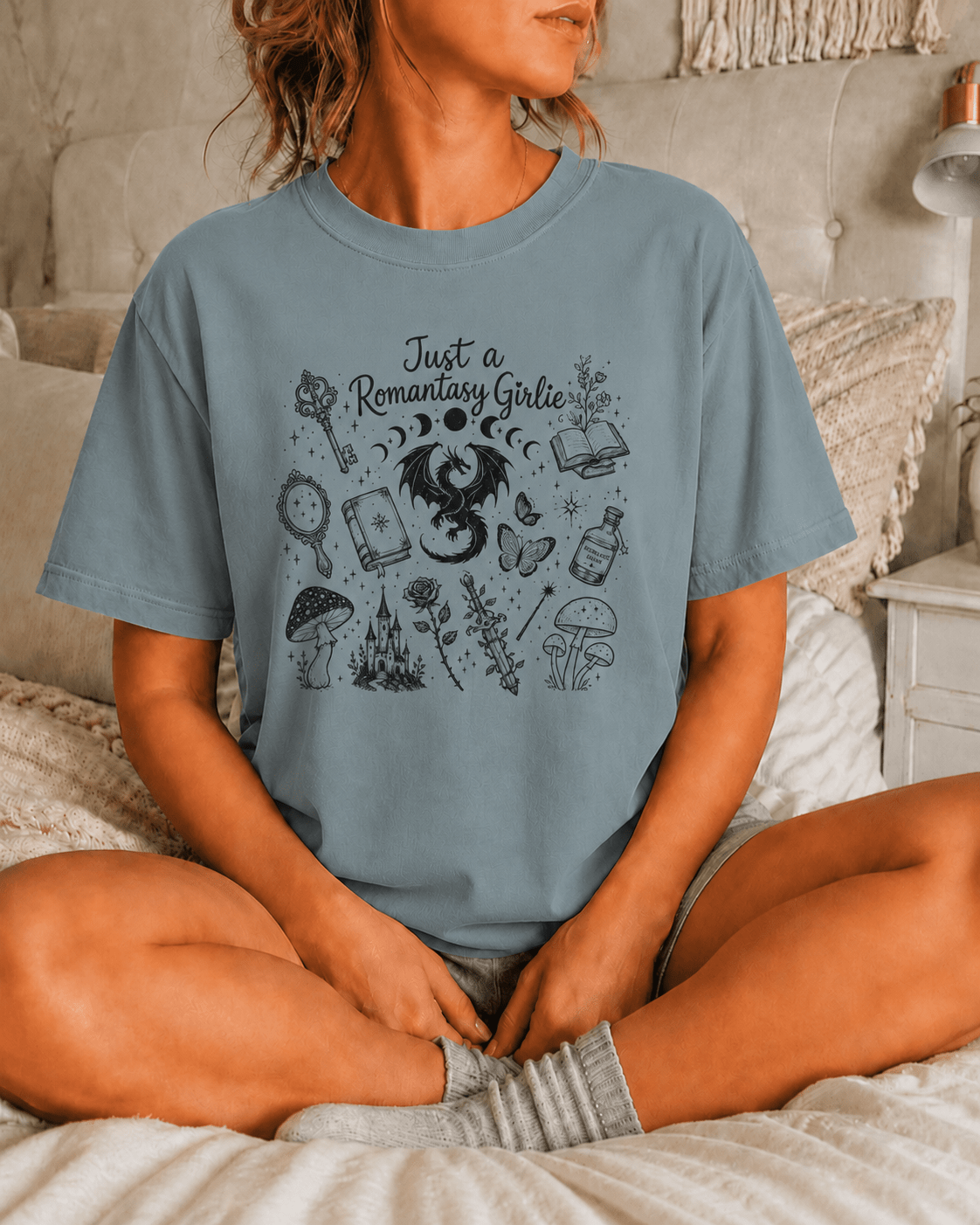 Romantasy Girlie Graphic Tee - T-SHIRT - TheSpinedLife