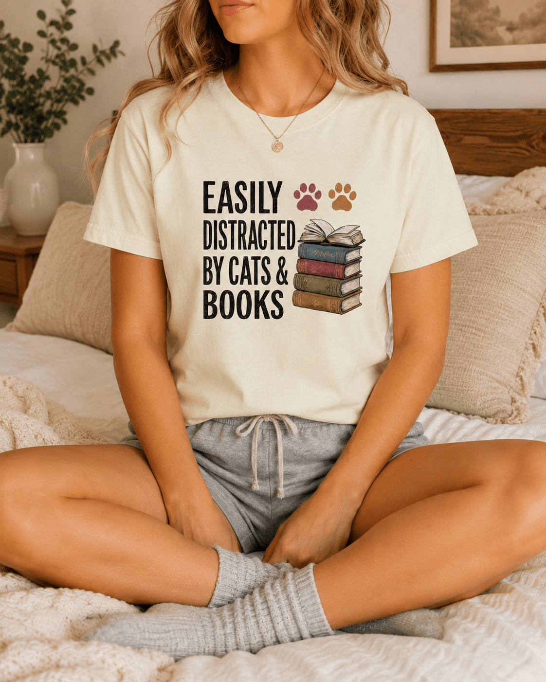 Easily Distracted by Cats & Books Tee - T-SHIRT - TheSpinedLife