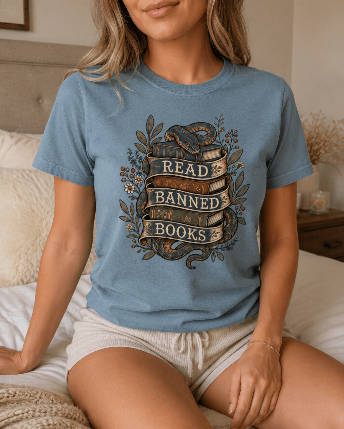 Read Banned Books Tee - T-SHIRT - TheSpinedLife