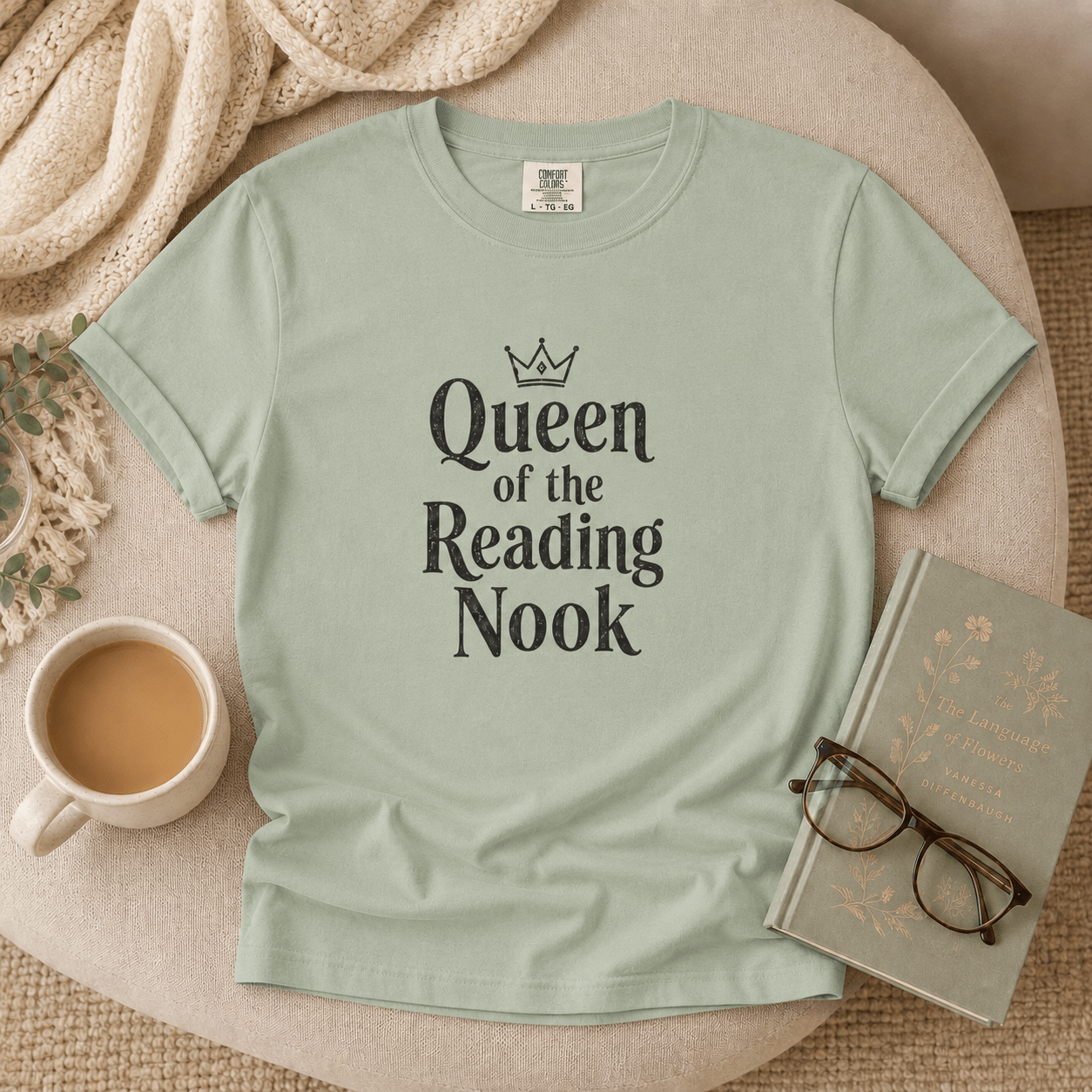 Queen of the Reading Nook Graphic Tee - T - SHIRT - TheSpinedLife