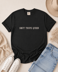 Smut Trope Queen Graphic Tee - T - SHIRT - TheSpinedLife